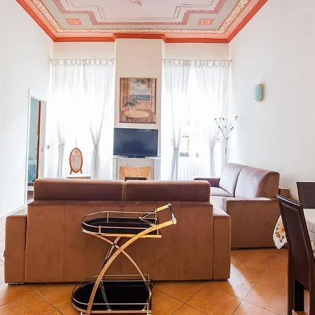 Appartement Merveilleux 2p, à 50 M De La Plage, En Plein Centre Menton