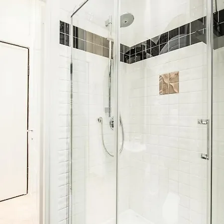 Apartamento Merveilleux 2p, A 50 M De La Plage, En Plein Centre