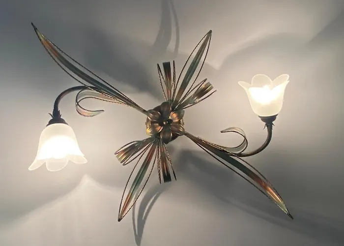 Merveilleux 2p, A 50 M De La Plage, En Plein Centre