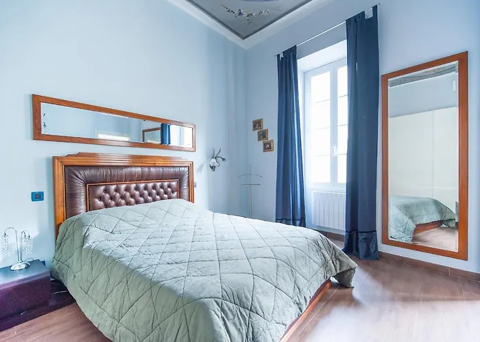 Apartment Merveilleux 2p, A 50 M De La Plage, En Plein Centre Menton